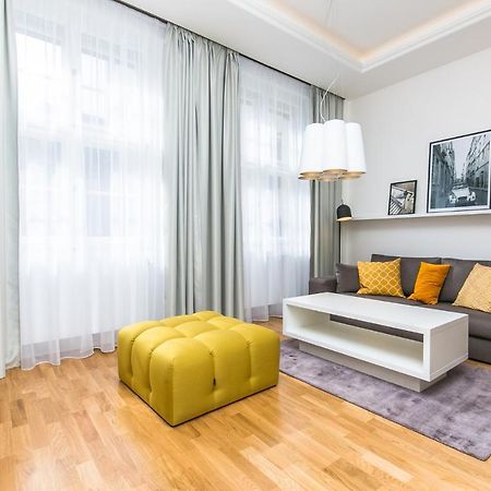 Top Location Old Town Brand New 2Bd Apartment Prague Luaran gambar