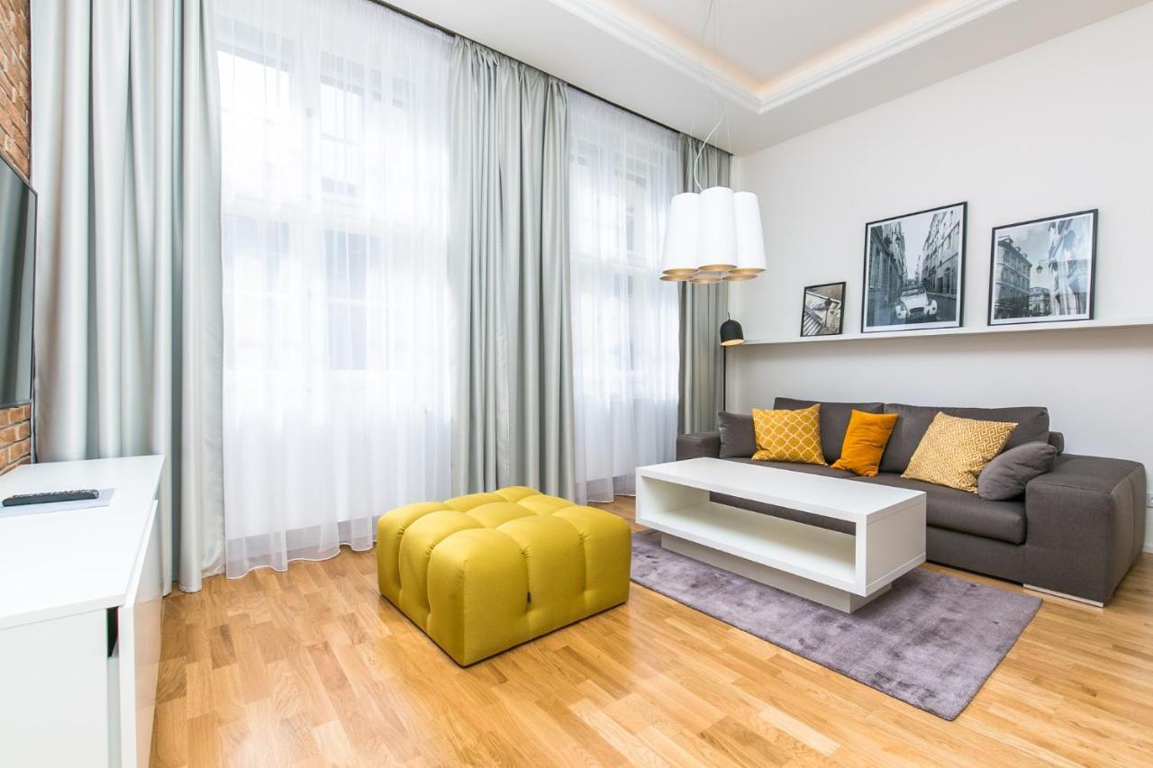 Top Location Old Town Brand New 2Bd Apartment Prague Luaran gambar
