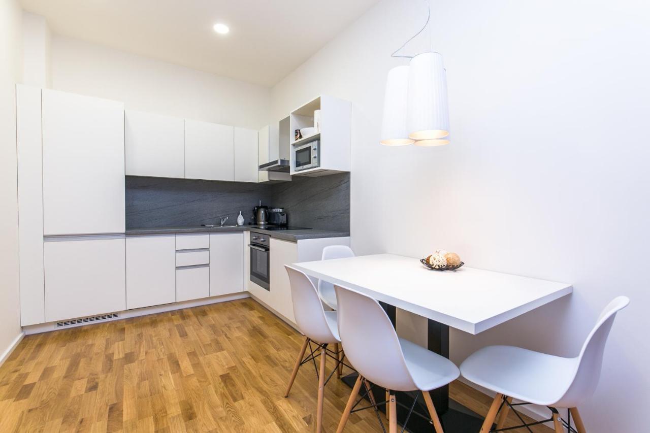 Top Location Old Town Brand New 2Bd Apartment Prague Luaran gambar