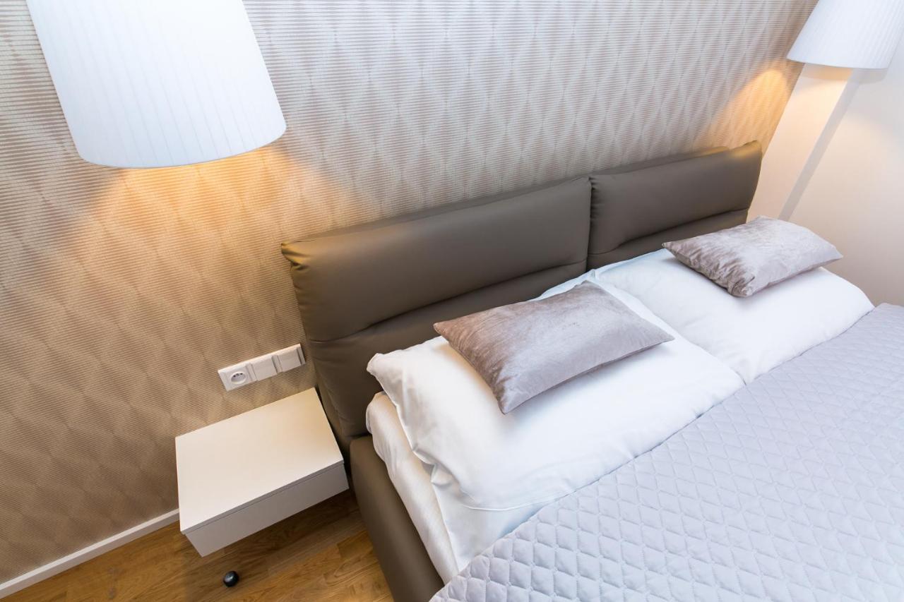 Top Location Old Town Brand New 2Bd Apartment Prague Luaran gambar